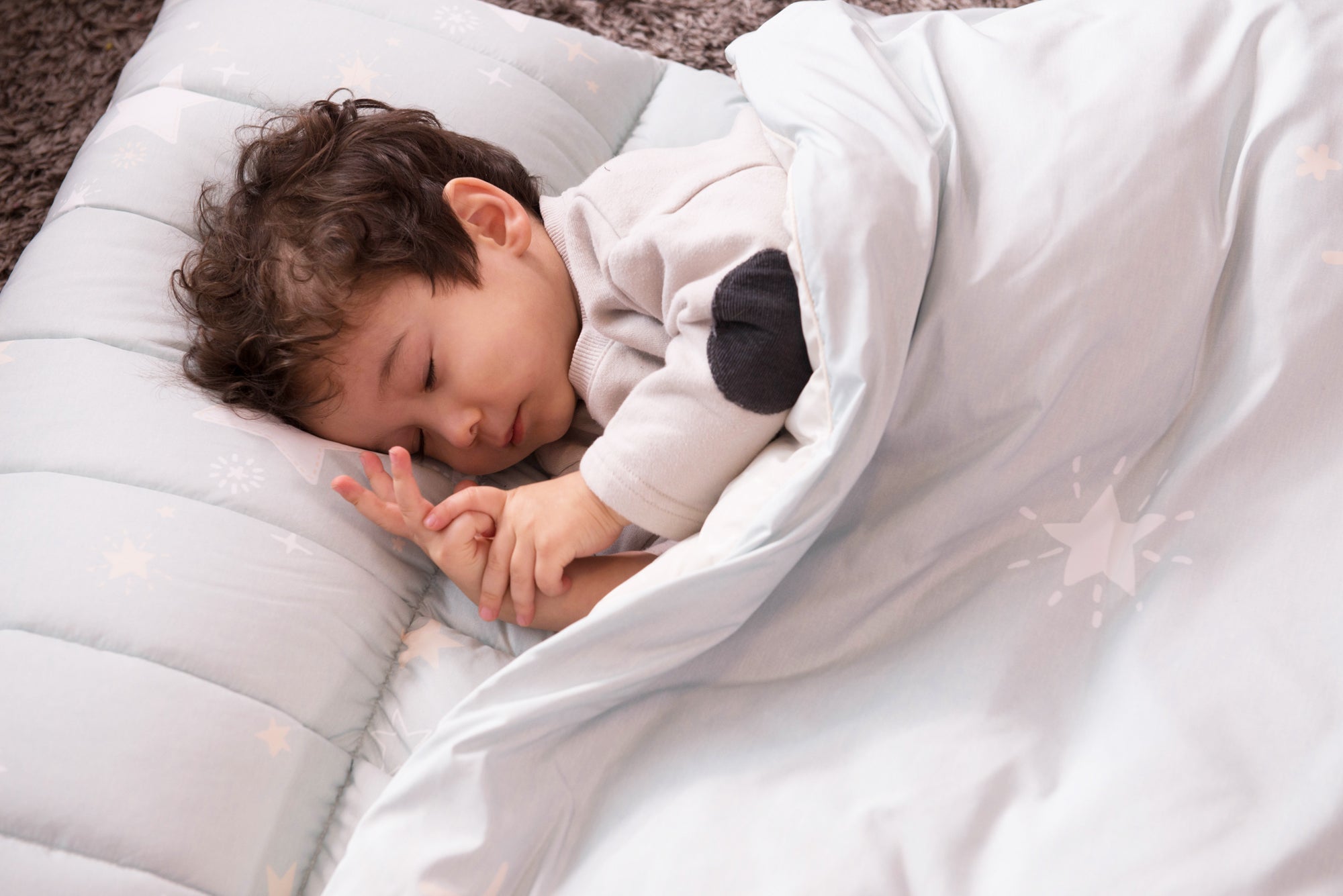 Portable Microfiber Nap Bedding Set - Sleepy Star